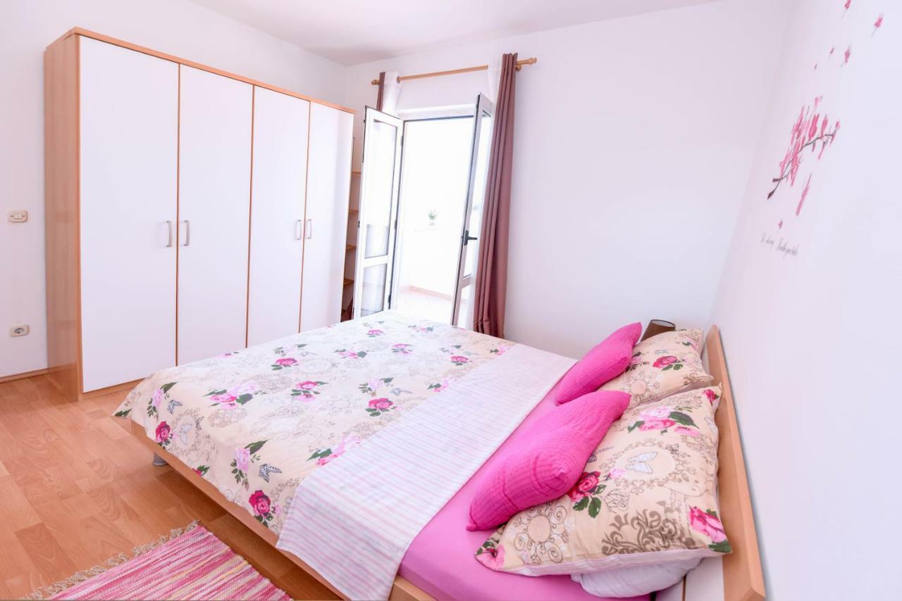 Donella Apartament *